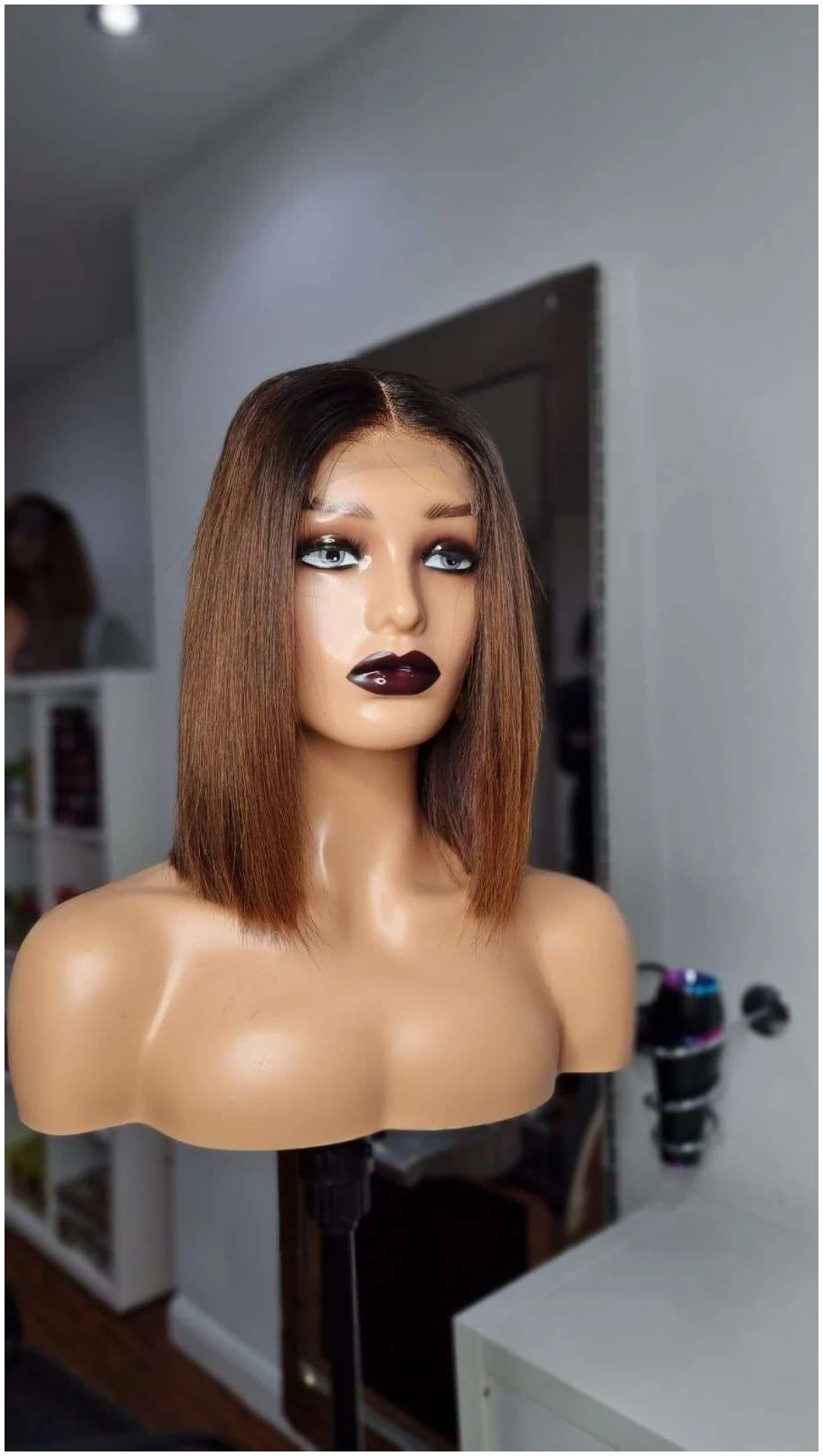 12” 44 Blunt cut dark root 33 wig - Image 7